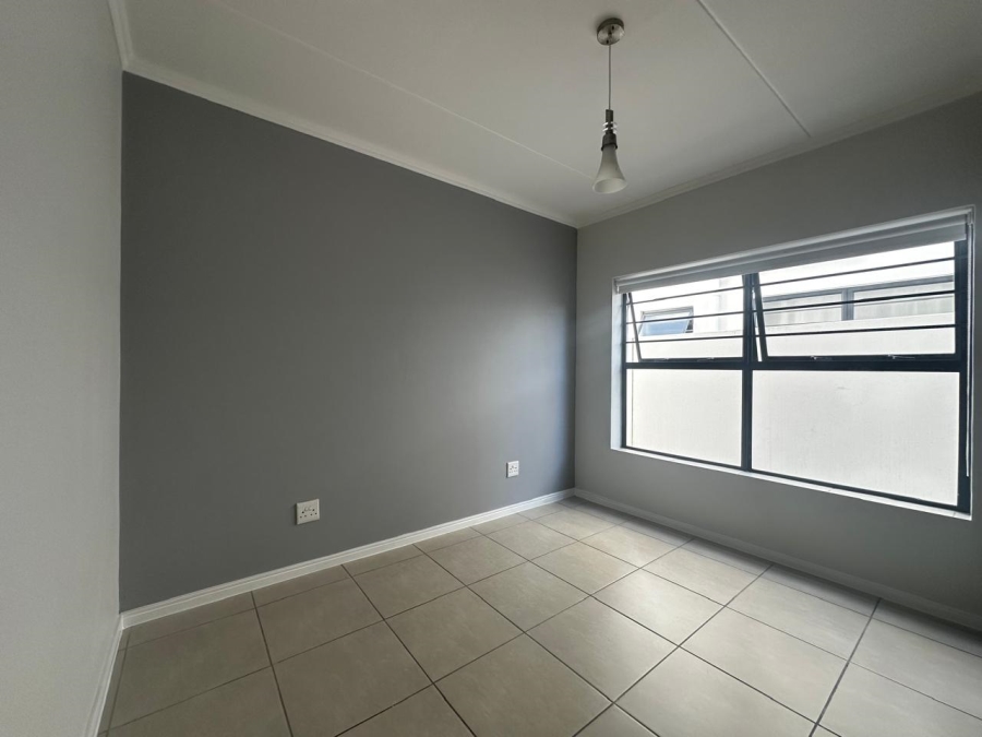 To Let 3 Bedroom Property for Rent in Sandown Western Cape